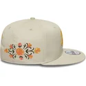 cappello-piatto-beige-snapback-9fifty-floreale-new-york-yankees-mlb-di-new-era