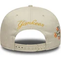 cappello-piatto-beige-snapback-9fifty-floreale-new-york-yankees-mlb-di-new-era