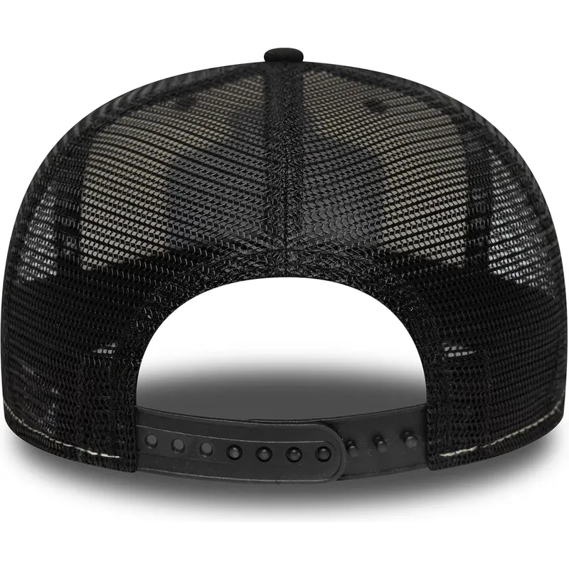 cappellino-trucker-visiera-piatta-beige-e-nero-9fifty-classics-logo-di-nascar-di-new-era