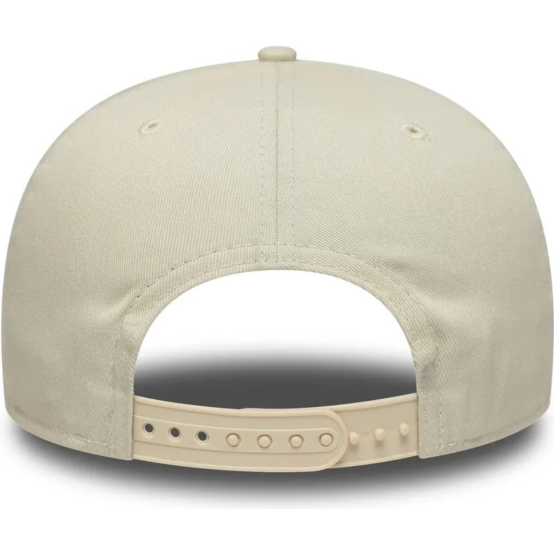 cappello-piatto-beige-snapback-con-logo-beige-9fifty-original-fit-world-series-dei-new-york-yankees-mlb-di-new-era