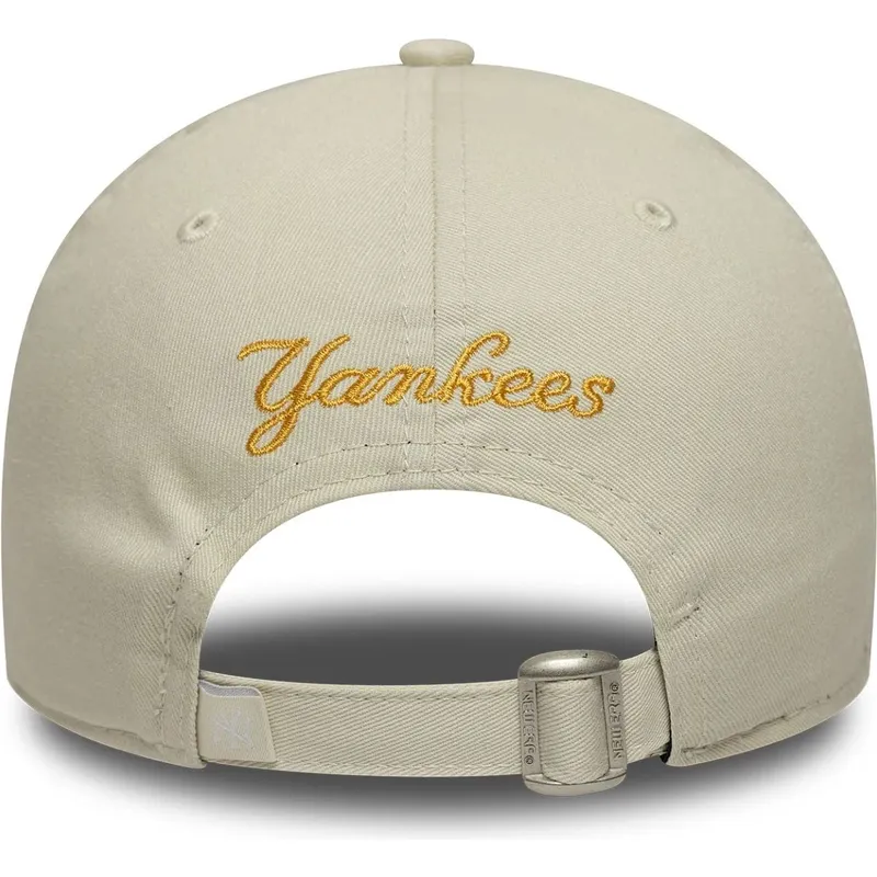 cappellino-curvo-beige-regolabile-con-logo-giallo-9forty-floral-icon-di-new-york-yankees-mlb-di-new-era
