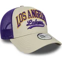 cappellino-trucker-beige-e-viola-e-frame-script-dei-los-angeles-lakers-nba-di-new-era