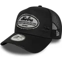 cappellino-trucker-nero-a-frame-oval-distress-patch-di-new-era