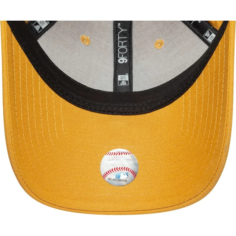 cappellino-con-visiera-curva-giallo-regolabile-da-donna-9forty-metallic-logo-dei-los-angeles-dodgers-mlb-di-new-era