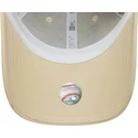 cappellino-beige-con-visiera-curva-regolabile-per-donna-9forty-beaded-dei-new-york-yankees-mlb-di-new-era