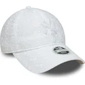 cappellino-bianco-con-visiera-curva-regolabile-da-donna-con-logo-bianco-9twenty-broderie-dei-new-york-yankees-mlb-di-new-era
