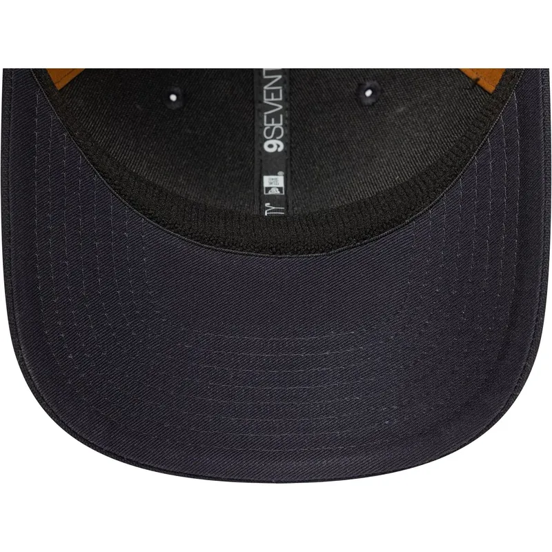 cappellino-trucker-blu-navy-e-marrone-9seventy-stretch-snap-logo-in-rilievo-dei-new-york-yankees-mlb-di-new-era