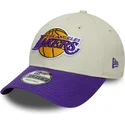 cappellino-curvo-beige-e-viola-regolabile-9forty-contrast-patch-dei-los-angeles-lakers-nba-di-new-era