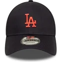cappellino-trucker-blu-navy-regolabile-con-logo-rosso-9forty-homefield-dei-los-angeles-dodgers-mlb-di-new-era