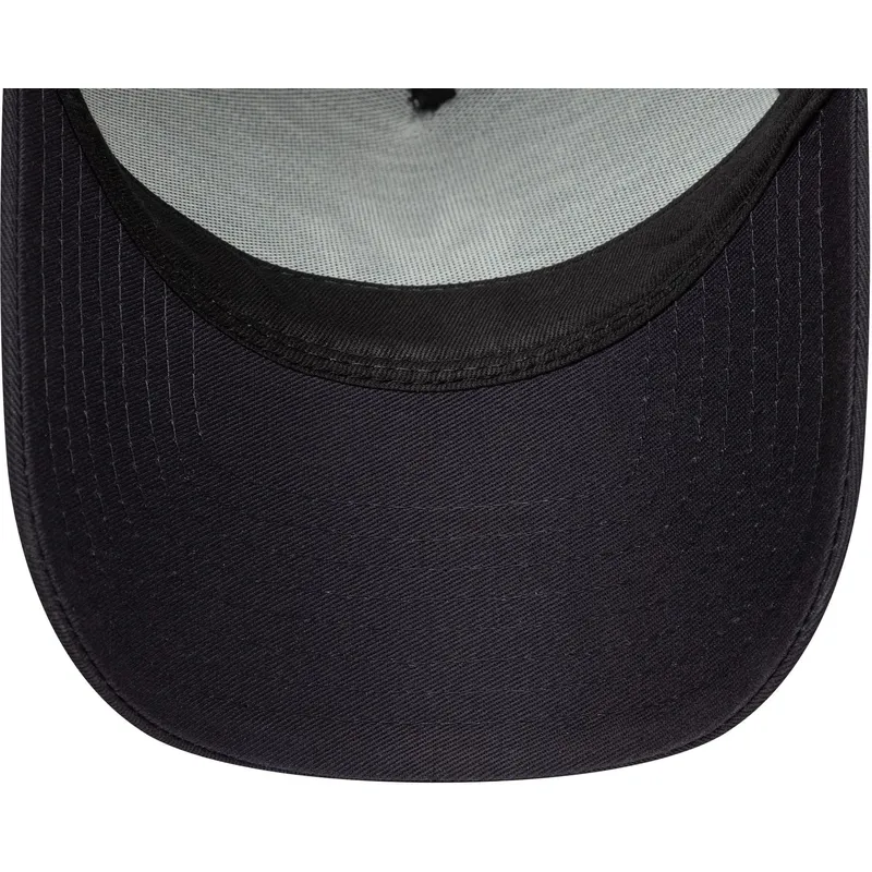 cappellino-trucker-blu-marino-e-bianco-a-frame-multi-patch-di-new-york-yankees-mlb-di-new-era