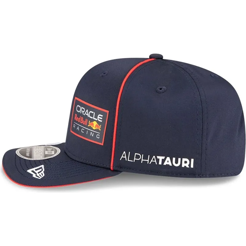 cappellino-visiera-curva-blu-marino-snapback-9seventy-stretch-snap-di-red-bull-racing-formula-1-max-verstappen-di-new-era