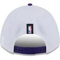 cappellino-curvo-bianco-e-viola-snapback-9forty-m-crown-draft-2025-dei-los-angeles-lakers-nba-di-new-era