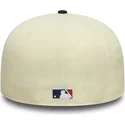 cappello-curvo-beige-e-blu-navy-aderente-59fifty-all-star-game-pin-dei-texas-rangers-mlb-di-new-era