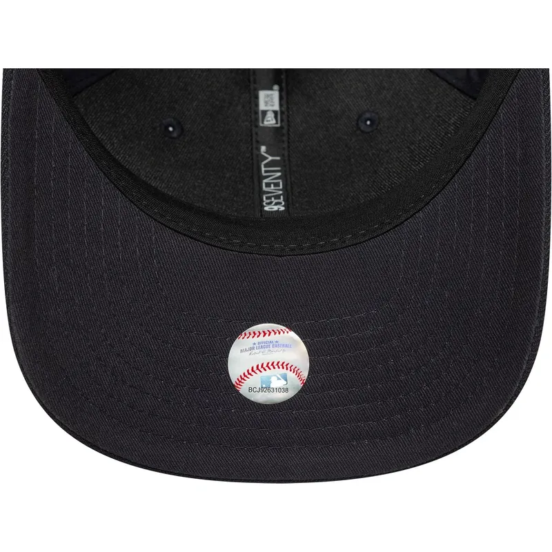 cappellino-curvo-blu-marino-snapback-9seventy-stretch-snap-patch-di-new-york-yankees-mlb-di-new-era
