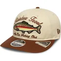 cappellino-curvo-marrone-regolabile-9fifty-retro-crown-outdoor-fishing-club-di-new-era