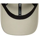 cappellino-beige-con-visiera-curva-regolabile-9forty-badge-di-new-era