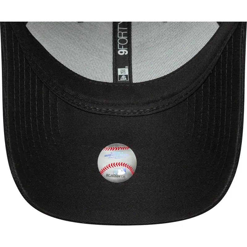cappellino-curvo-nero-regolabile-9forty-flawless-cord-dei-new-york-yankees-mlb-di-new-era