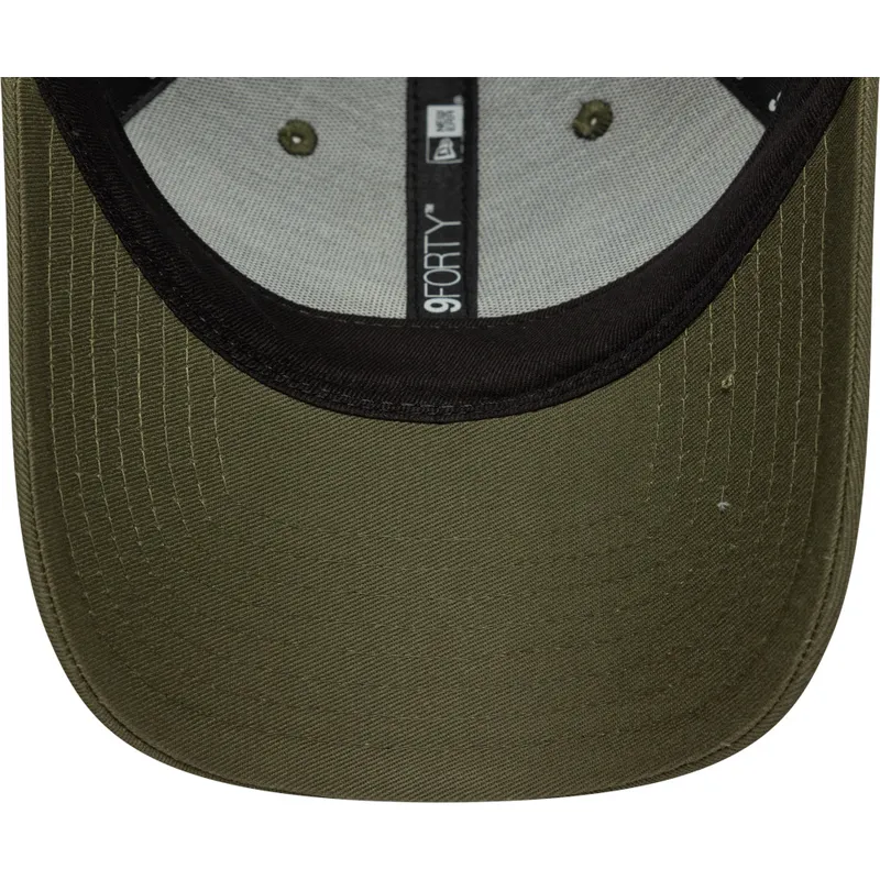 cappellino-con-visiera-curva-verde-regolabile-con-logo-verde-9forty-seasonal-di-mclaren-racing-formula-1-di-new-era