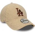 cappellino-beige-regolabile-con-visiera-curva-e-logo-marrone-9forty-borg-dei-los-angeles-dodgers-mlb-di-new-era