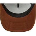 cappellino-trucker-marrone-a-frame-suede-oval-patch-di-new-era