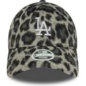 cappellino-con-visiera-curva-nero-regolabile-da-donna-9forty-cosy-animal-dei-los-angeles-dodgers-mlb-di-new-era