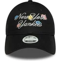 cappellino-curvo-nero-regolabile-da-donna-9forty-floral-script-dei-new-york-yankees-mlb-di-new-era