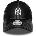 cappellino-curvo-nero-regolabile-da-donna-9forty-topstitch-pu-dei-new-york-yankees-mlb-di-new-era