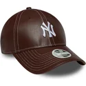 cappellino-curvo-marrone-regolabile-da-donna-9forty-topstitch-pu-new-york-yankees-mlb-di-new-era