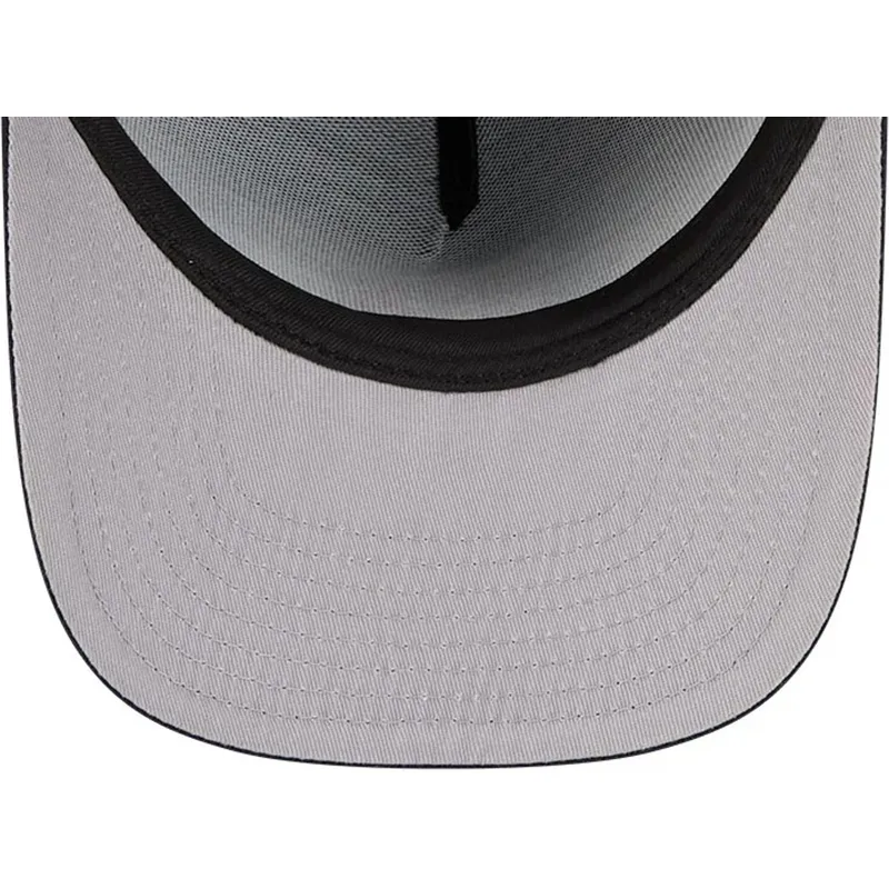 cappellino-curvo-blu-navy-chiuso-59fifty-a-frame-wired-di-boston-red-sox-mlb-di-new-era