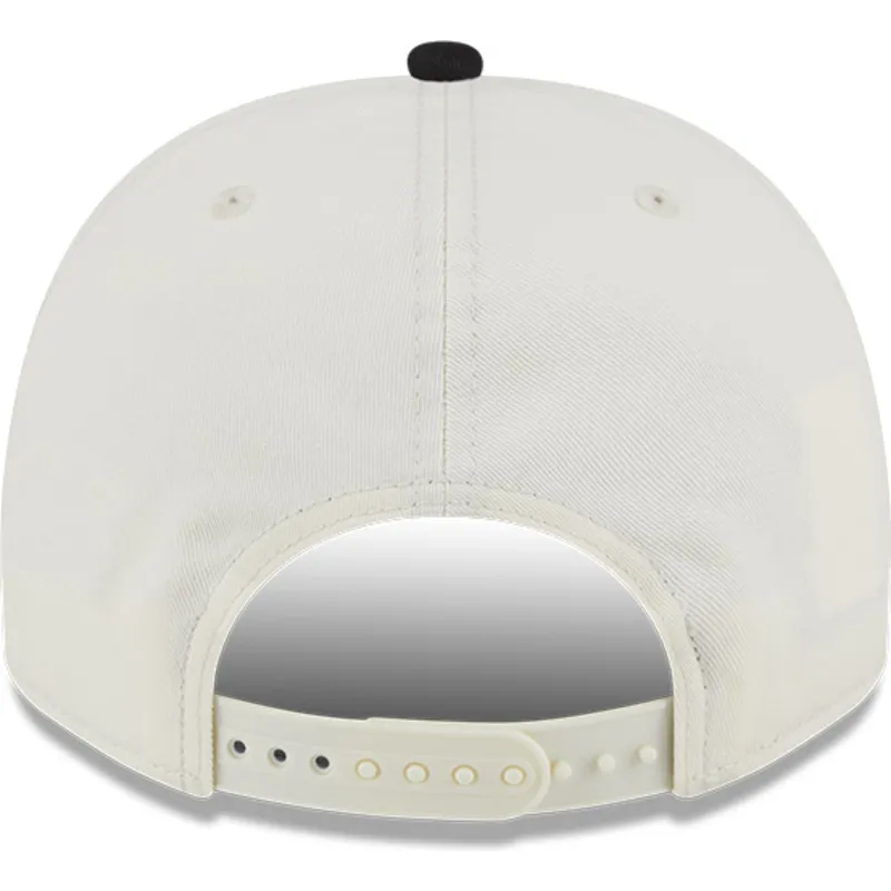 cappellino-visiera-curva-beige-e-nero-snapback-9fifty-a-frame-chainstitch-di-chicago-blackhawks-nhl-di-new-era