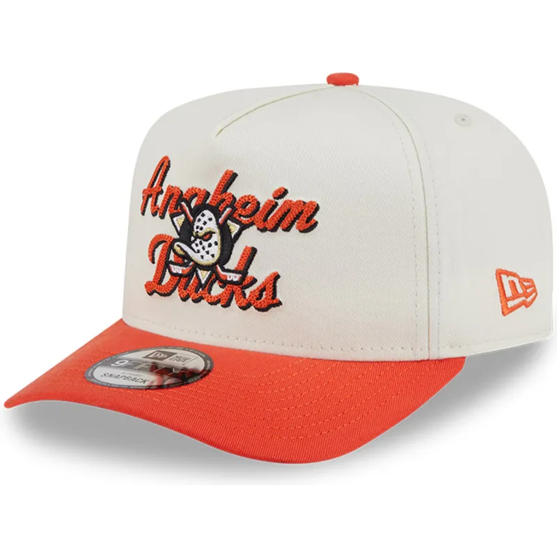cappellino-visiera-curva-beige-e-arancione-snapback-9fifty-a-frame-chainstitch-di-anaheim-ducks-nhl-di-new-era