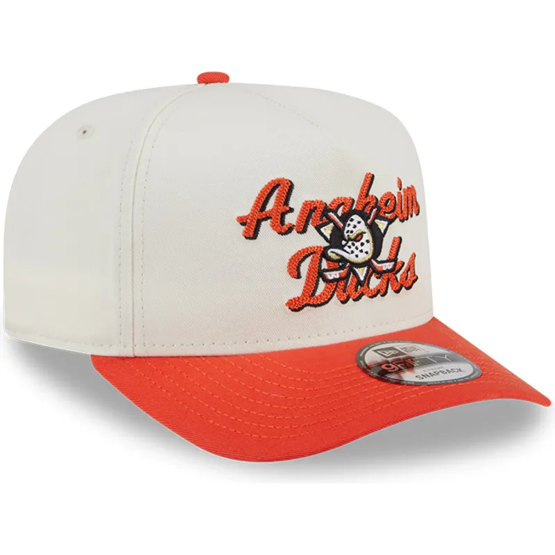 cappellino-visiera-curva-beige-e-arancione-snapback-9fifty-a-frame-chainstitch-di-anaheim-ducks-nhl-di-new-era