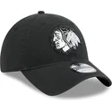 cappellino-curvo-nero-regolabile-9twenty-stamp-dei-chicago-blackhawks-nhl-di-new-era