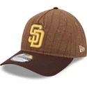 cappellino-visiera-curva-marrone-regolabile-9twenty-a-frame-wool-pinstripe-di-san-diego-padres-mlb-di-new-era