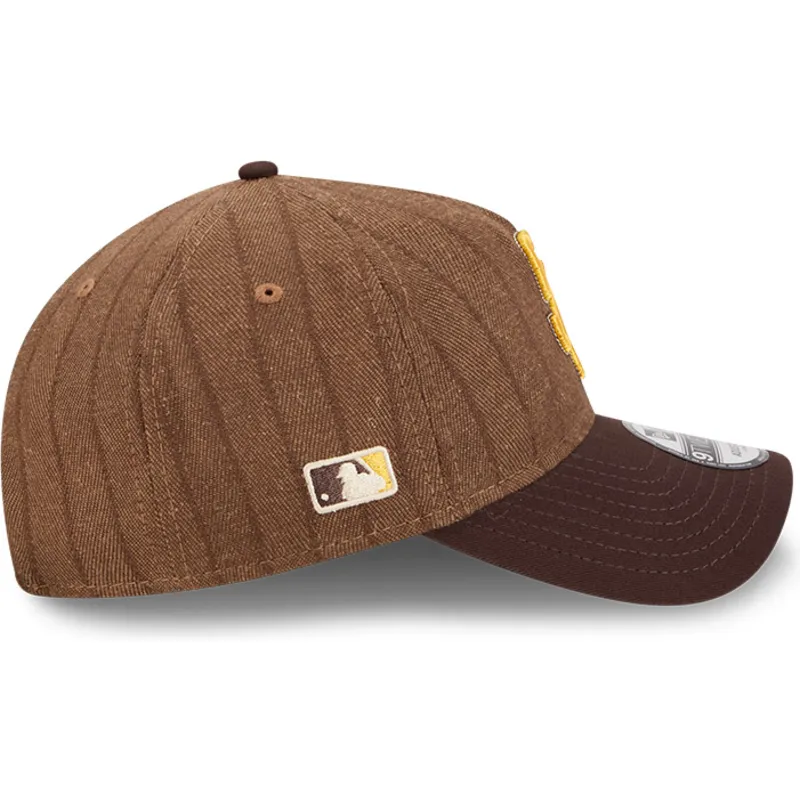 cappellino-visiera-curva-marrone-regolabile-9twenty-a-frame-wool-pinstripe-di-san-diego-padres-mlb-di-new-era