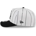 cappellino-visiera-curva-bianco-e-nero-snapback-9fifty-a-frame-satin-pinstripe-di-chicago-white-sox-mlb-di-new-era