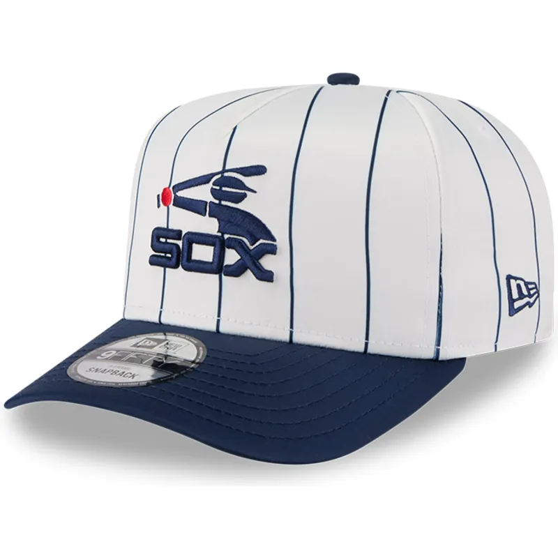 cappellino-visiera-curva-bianco-e-blu-marino-snapback-9fifty-a-frame-satin-pinstripe-di-chicago-white-sox-mlb-di-new-era