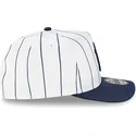 cappellino-visiera-curva-bianco-e-blu-marino-snapback-9fifty-a-frame-satin-pinstripe-di-new-york-yankees-mlb-di-new-era