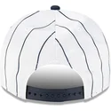 cappellino-visiera-curva-bianco-e-blu-marino-snapback-9fifty-a-frame-satin-pinstripe-di-new-york-yankees-mlb-di-new-era