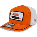 cappellino-curvo-arancione-e-bianco-snapback-19twenty-con-patch-ricamata-dei-anaheim-ducks-nhl-di-new-era
