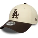 cappellino-visiera-curva-beige-e-marrone-regolabile-9forty-side-patch-di-los-angeles-dodgers-mlb-di-new-era