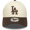 cappellino-visiera-curva-beige-e-marrone-regolabile-9forty-side-patch-di-los-angeles-dodgers-mlb-di-new-era