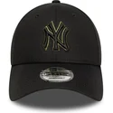 cappellino-curvo-nero-regolabile-con-logo-verde-9forty-outline-di-new-york-yankees-mlb-di-new-era