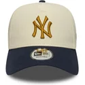 cappellino-curvo-beige-e-blu-marino-snapback-9forty-e-frame-world-series-patch-di-new-york-yankees-mlb-di-new-era