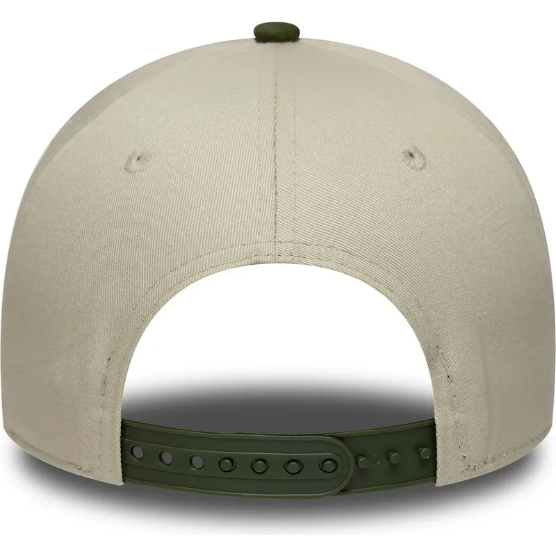 cappellino-curvo-beige-e-camouflage-snapback-9forty-e-frame-camo-patch-di-new-era