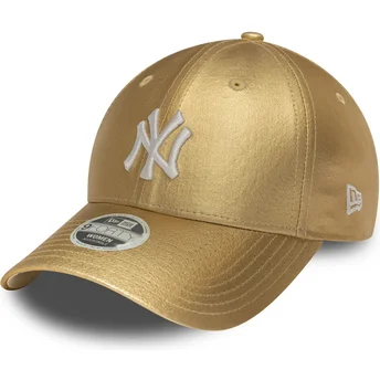 Cappellino curvo dorato regolabile da donna 9FORTY Metallic dei New York Yankees MLB di New Era