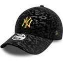 cappellino-curvo-nero-regolabile-da-donna-con-logo-giallo-9forty-leo-velour-metallic-dei-new-york-yankees-mlb-di-new-era