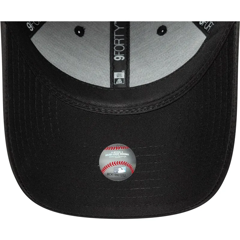 cappellino-con-visiera-curva-nero-regolabile-da-donna-con-logo-nero-9forty-satin-bow-back-di-new-york-yankees-mlb-di-new-era