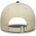 cappellino-curvo-beige-e-blu-navy-regolabile-per-bambino-9twenty-mascot-di-new-era