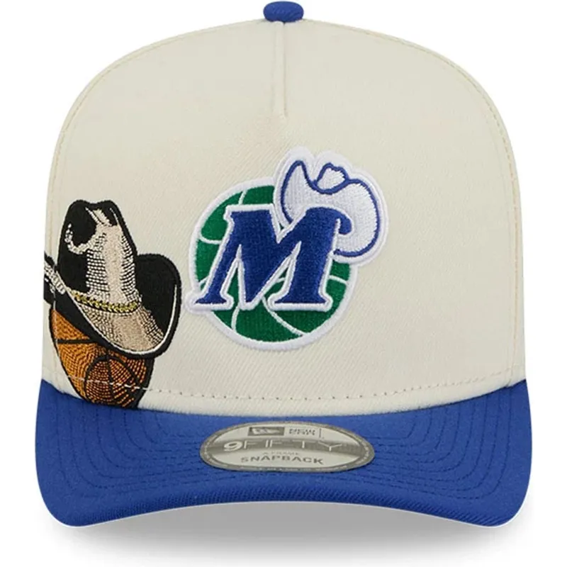 cappellino-visiera-curva-beige-e-blu-snapback-9fifty-a-frame-precurved-hardwood-classics-di-dallas-mavericks-nba-di-new-era